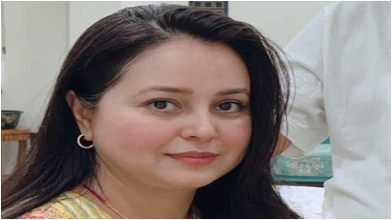 रोहिणी आचार्य ने CM पर कसा तंज, कहा एक भी मंत्री को शपथ नहीं दिला सके मुख्यमंत्री, महज़ बीजेपी के मुखौटा हैं नीतीश!