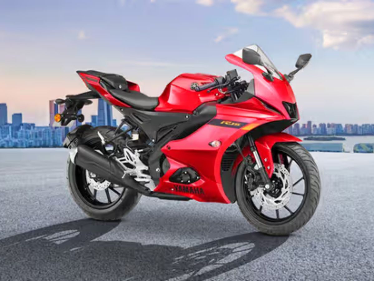 Yamaha R15 V4