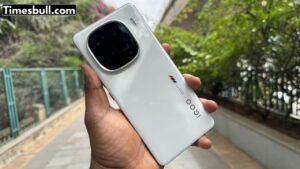 iQOO 12 Available for ₹43,999: Should You Buy It?