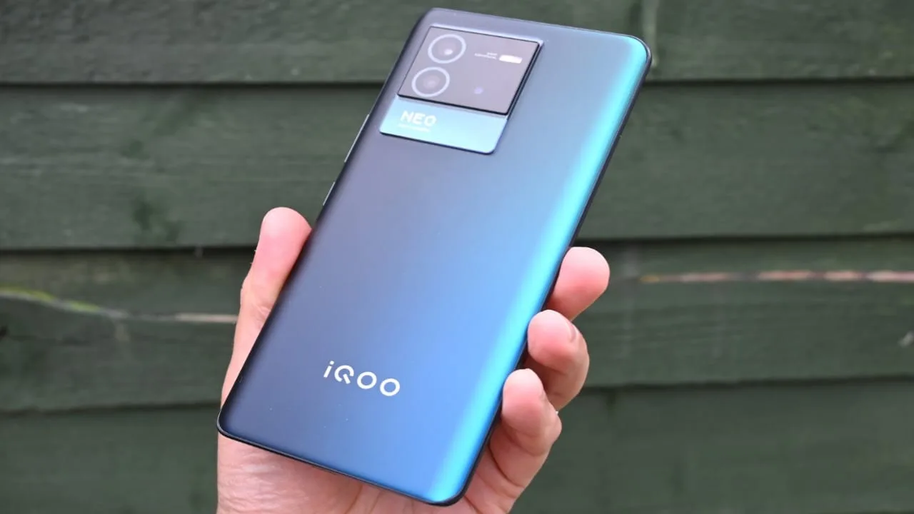 iQOO Neo 6 5G को 9 हजार में खरीदने का मौका, हाथ से न जाने दे ये धमाकेदार ऑफर