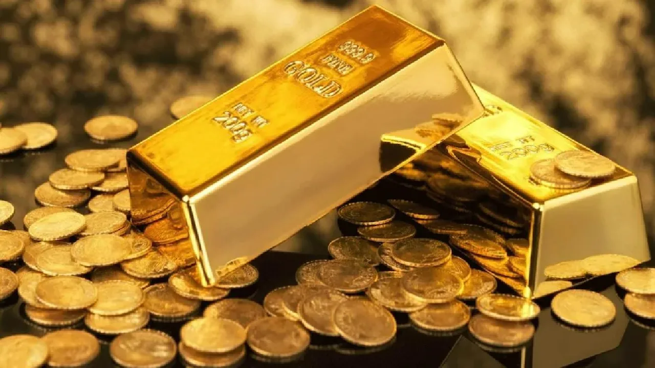 Sone Ka Taza Bhav: सोना ग्राहकों की लगी लॉटरी, कीमत बहुत ऊपर से हुई धड़ाम, जानिए 10 ग्राम का ताजा भाव