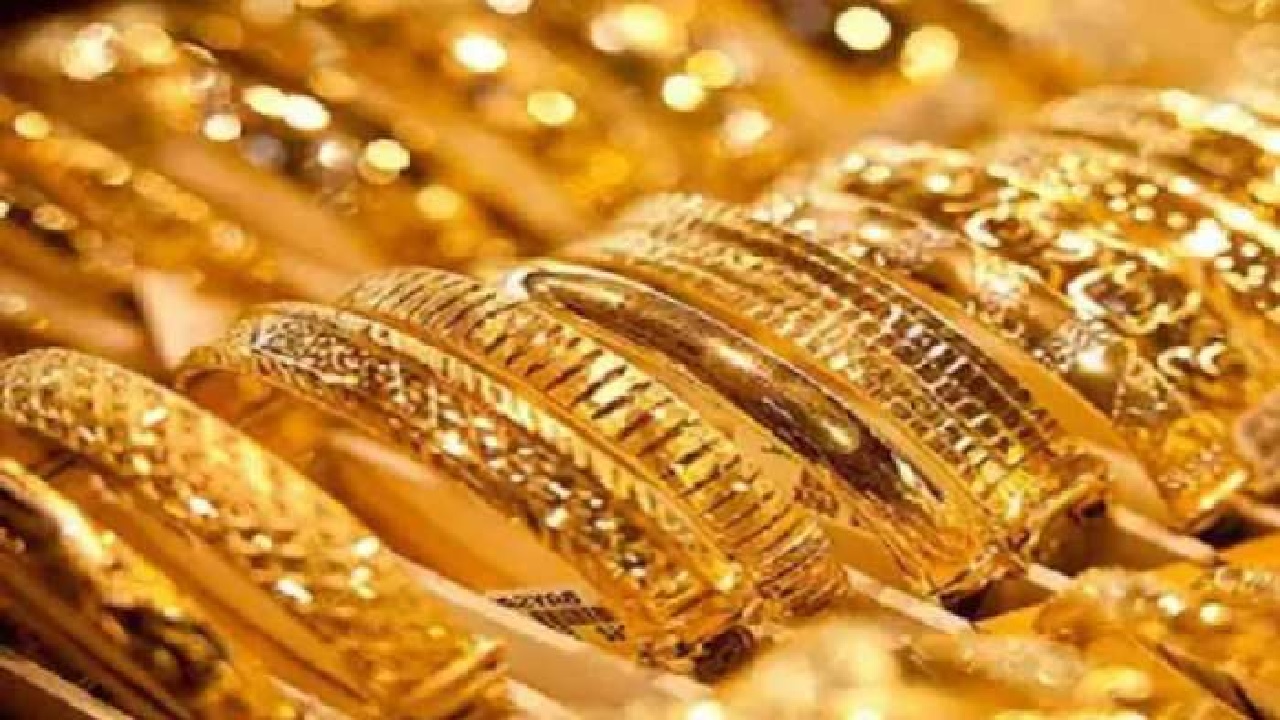 Gold Price Update: शादियों के सीजन से पहले सोने ने लगाई छलांग, फिर भी इतने  हजार रुपये सस्ते में करें खरीदारी - Times Bull