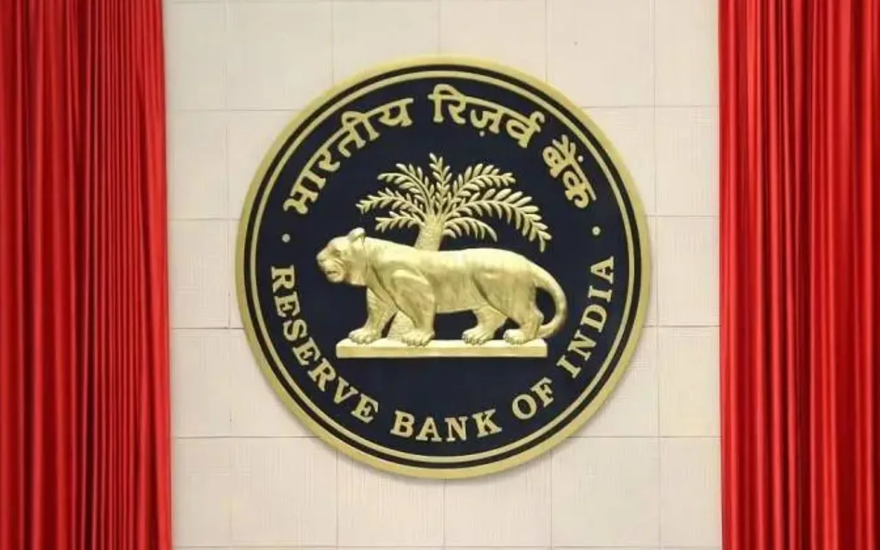 RBI Imposes Penalty on Axis Bank