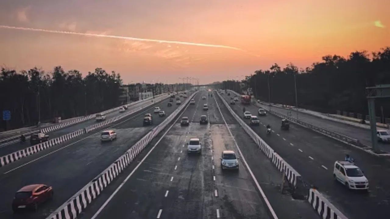 dwarka-gurugram expressway, india's first urban air expressway, delhi-gurugram commute, elevated expressway, underground expressway, india smallest expressway, dwarka expressway inauguration, dwarka gurgaon expressway map, delhi gurgaon travel time, delhi gurgaon traffic
