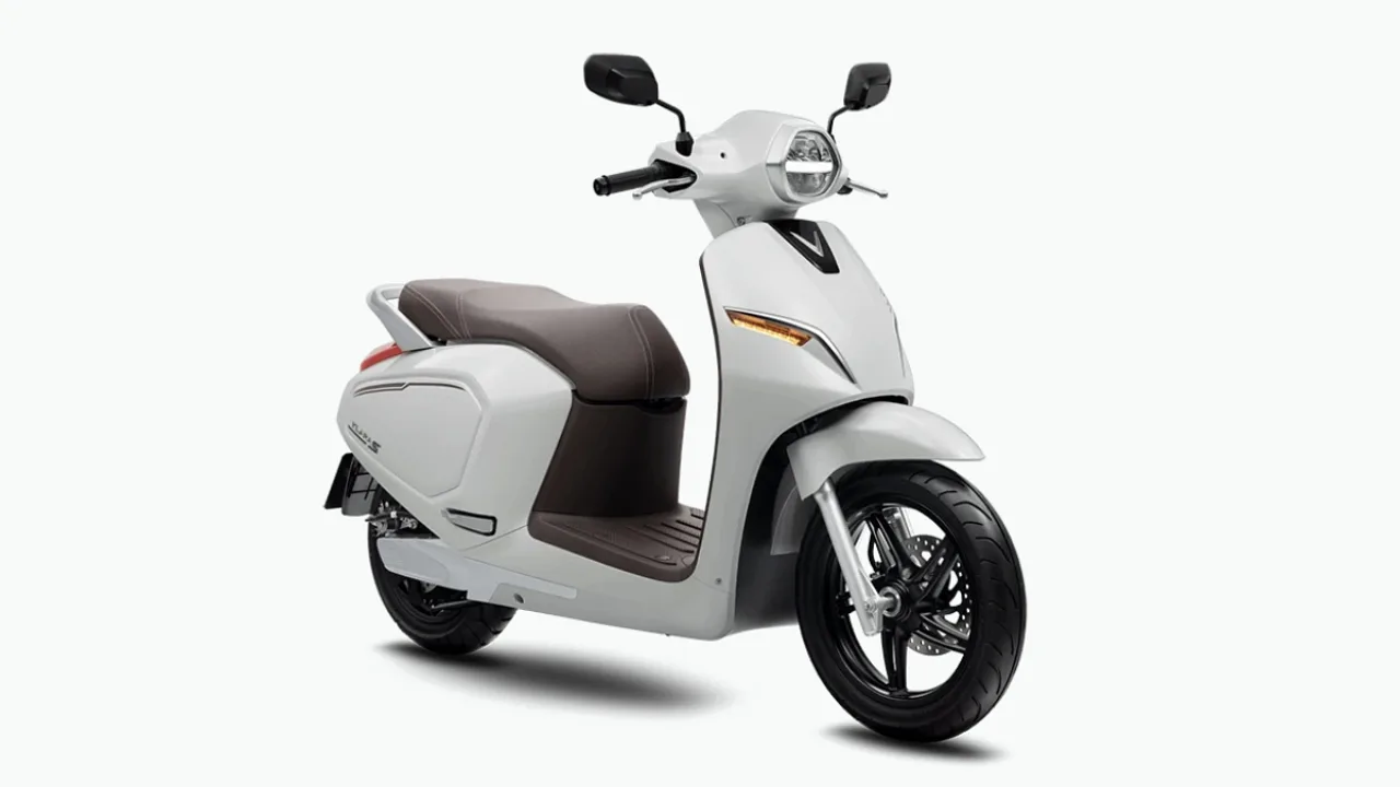 Vinfast Klara S, electric scooter India, Klara S electric scooter price India, Klara S electric scooter range, Vespa inspired electric scooter India, Vietnamese electric scooter India, best electric scooter for daily commute India, affordable electric scooter India, electric scooter with removable battery India, Bajaj Chetak rival electric scooter, Ola S1 rival electric scooter