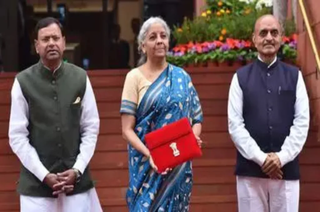 Budget 2025: Finance Minister can give a gift to taxpayers, these 5 announcements can be made 