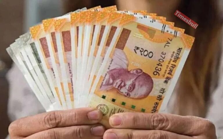 Central Government News: केंद्रीय कर्मचारियों को इस महीने मिल सकती है खुशखबरी! केंद्र सरकार ले सकती है ये बड़ा फैसला