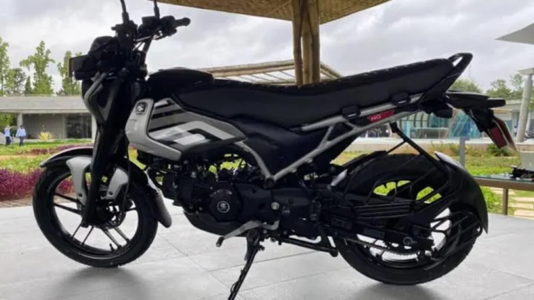 Bajaj Freedom 125: Why Does the World’s First CNG Bike Have a 2kg Tank?