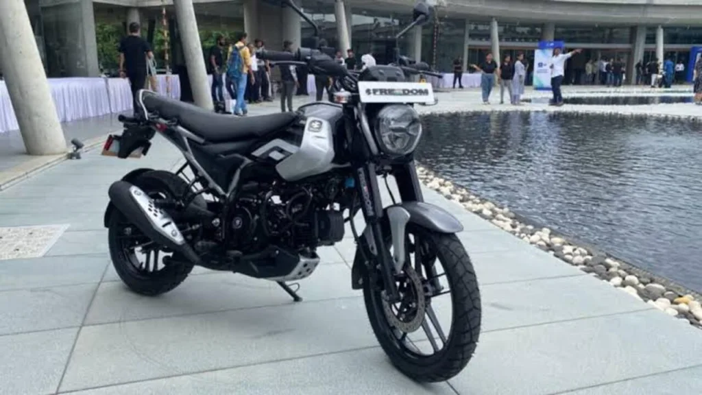 Bajaj Freedom 125 Offers Great Mileage and Features
