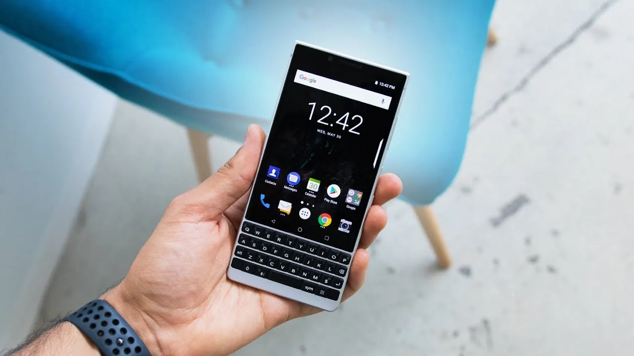 BlackBerry Key2: A QWERTY