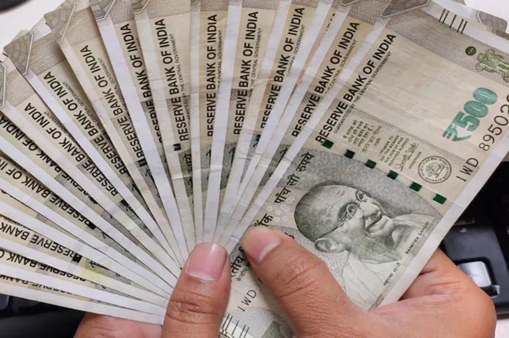 Post Office FD vs SBI FD: Which is more profitable, where to invest; know in details