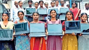 Free Laptop Scheme 2026: Delhi Govt to Give High-End Laptops to Class 10 Toppers in Business category