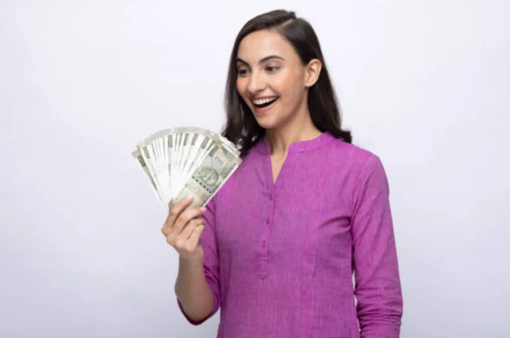 Invest in these 4 places with your wife and earn a good amount of money; know the details