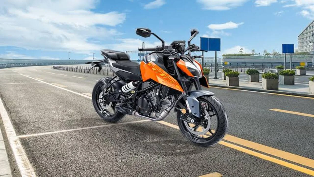 KTM Duke 125 2024:- A...