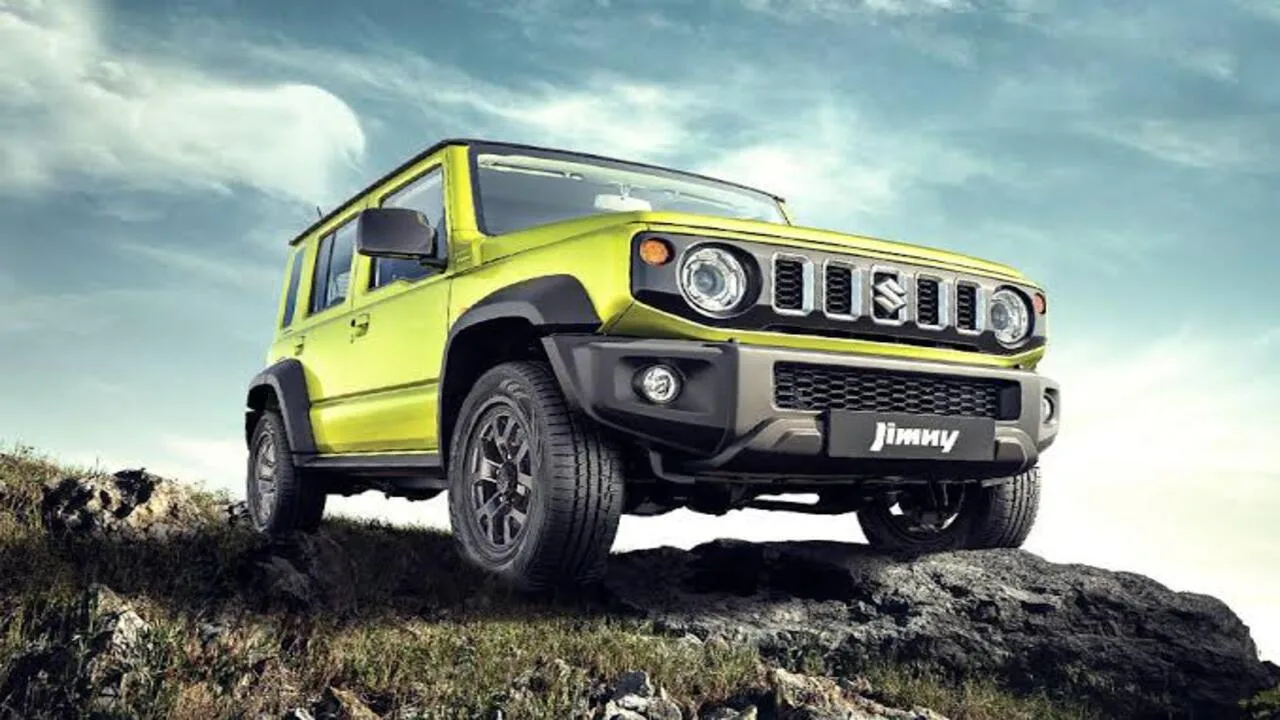 Mahindra Thar Roxx vs Maruti...