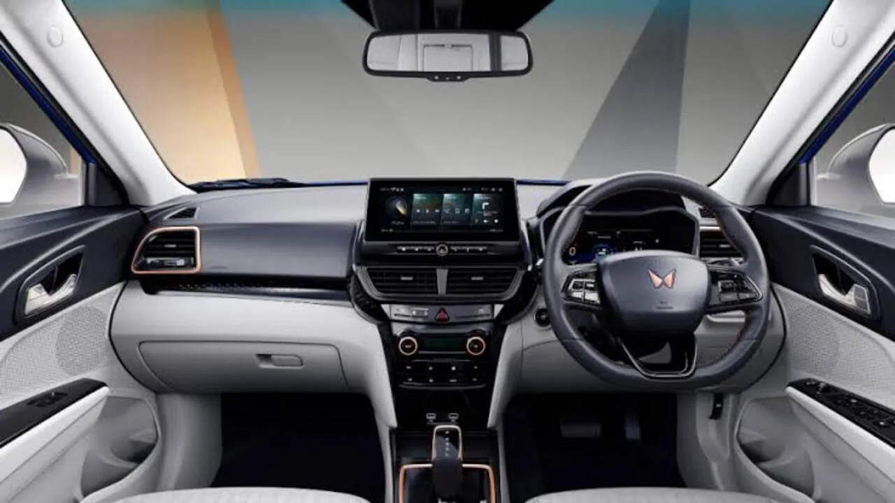 Mahindra XUV300 Facelift: Price, Features,...