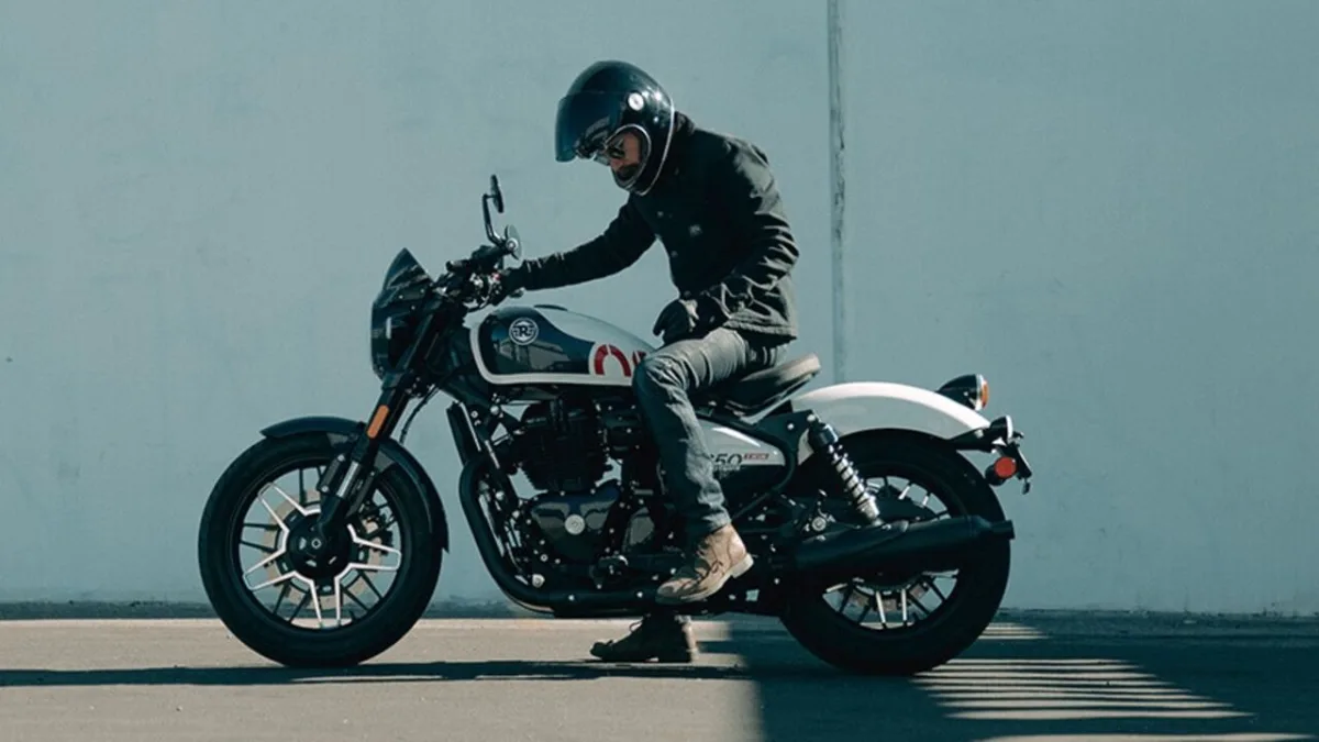 Royal Enfield Shotgun 650 (2)