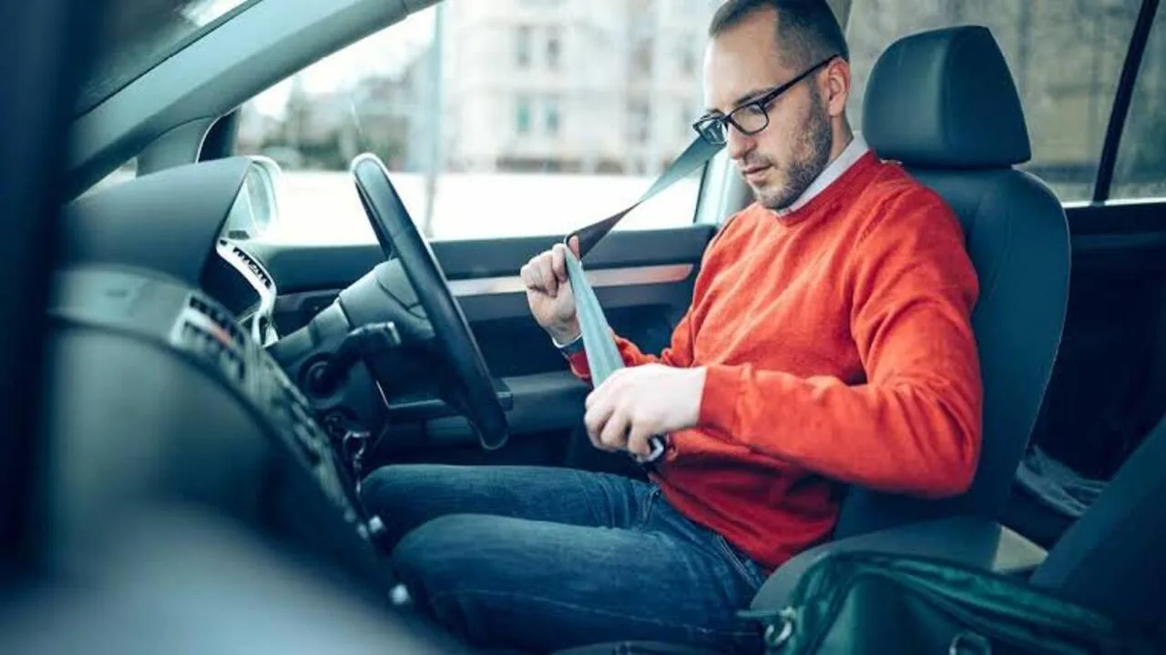 5 Must-Have Car Safety Features:...
