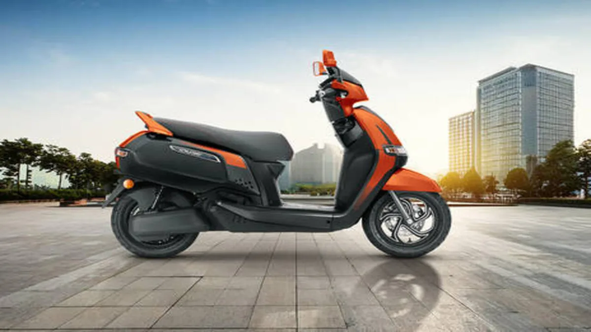 Tvs Iqube Celebration Edition (1)