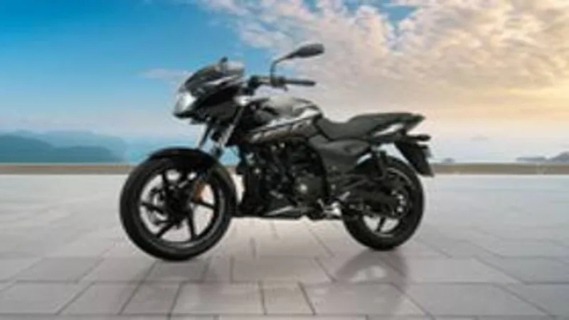 The Bajaj Pulsar 150 (1)