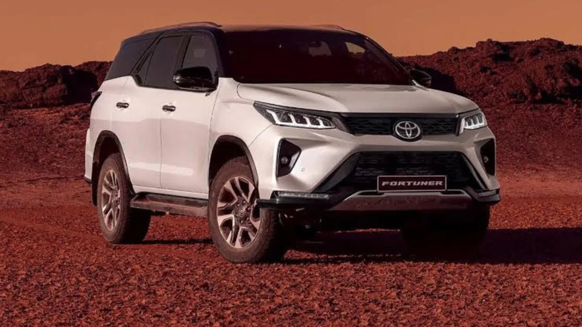Toyota Fortuner Mild Hybrid (2)