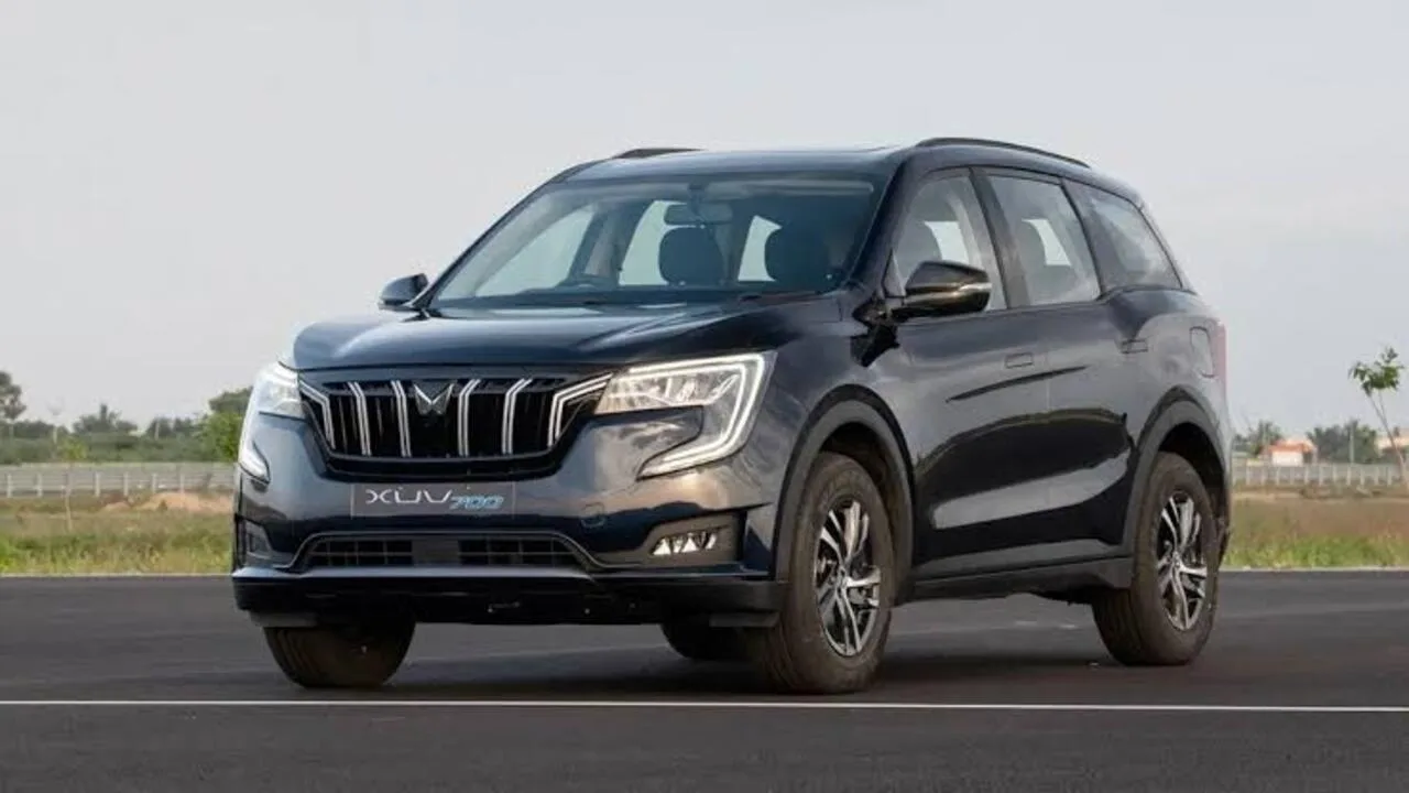 Mahindra XUV700 Offer: Huge