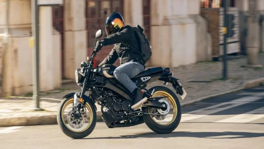 Yamaha XSR 155 New Bike Comes with New Features and Awesome Look, know the power and launch date