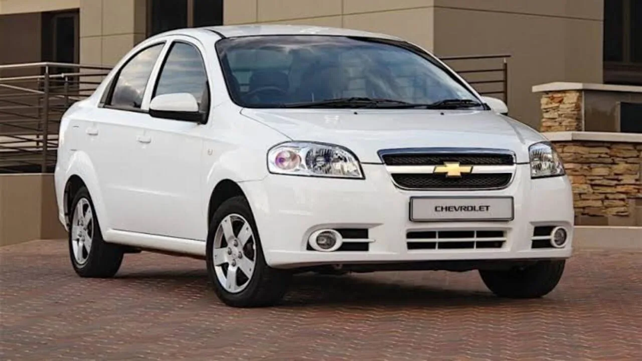 Chevrolet Aveo Car (2)