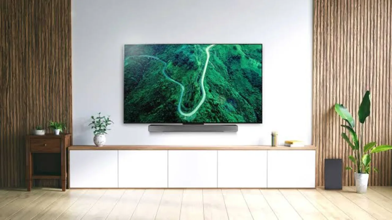 Best 32 inch Smart TVs...