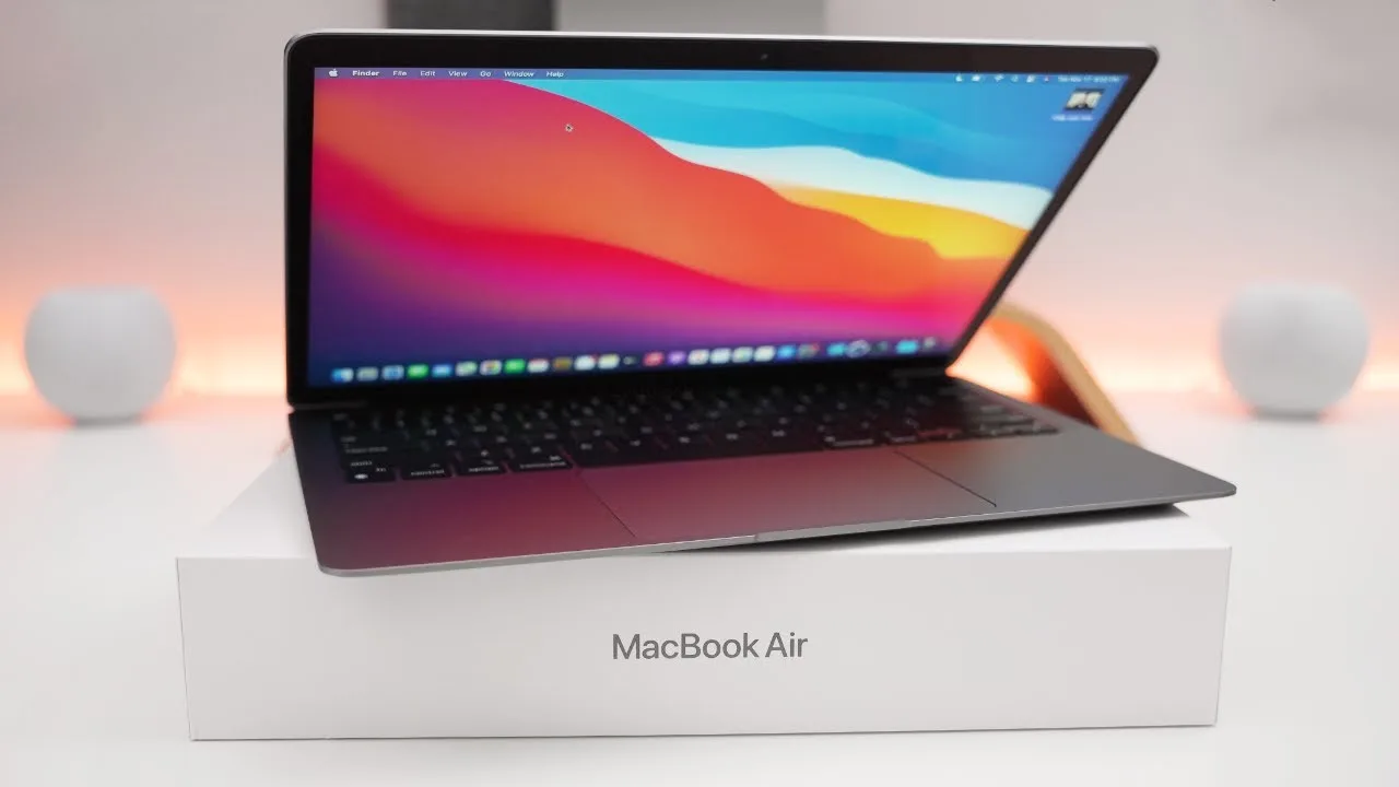 Apple MacBook Air M1: Best...