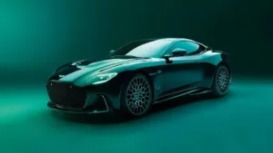 Aston Martin Vantage has come to rock the market, it will reach 100kmpl in 3 seconds