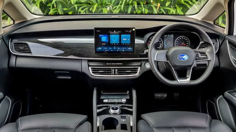 Byd Emax7