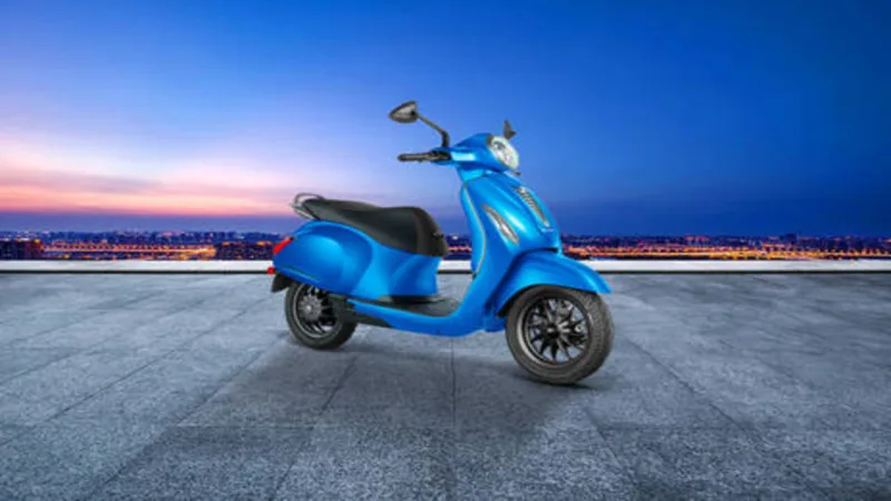 Chetak Blue 3202 (1)