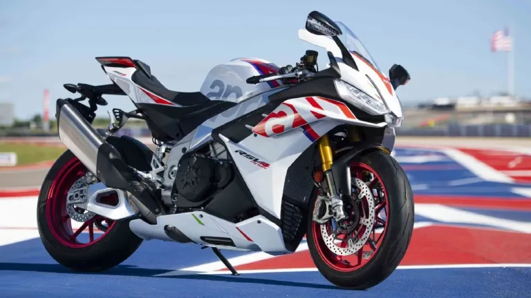 Aprilia RSV4: A True Masterpiece of Power and Design Unleashed