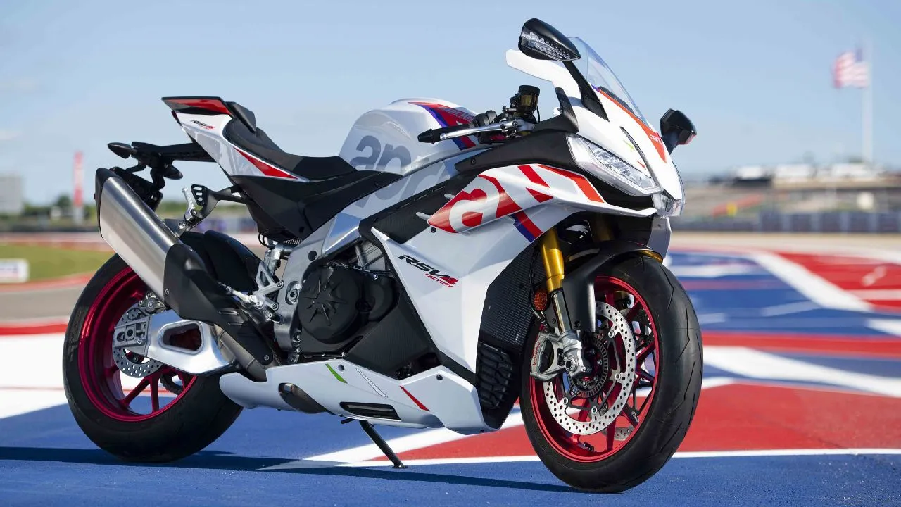 Aprilia RSV4: A True Masterpiece...