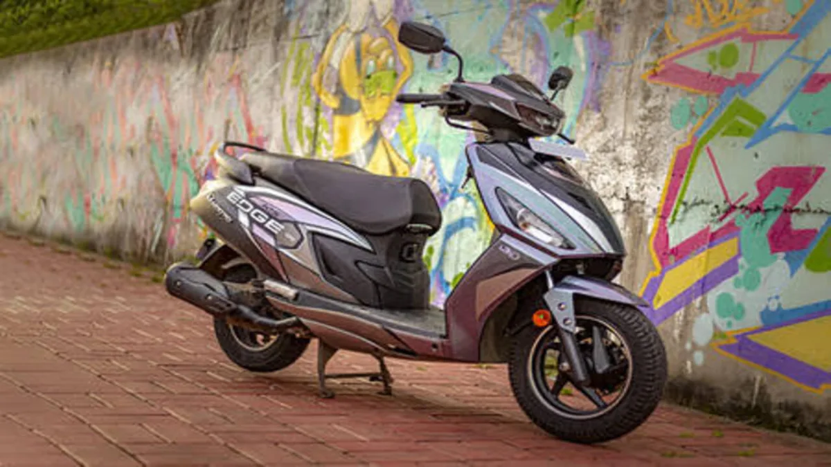 Hero Maestro Edge 125 powerful scooter new segment Know Price and features Times Bull