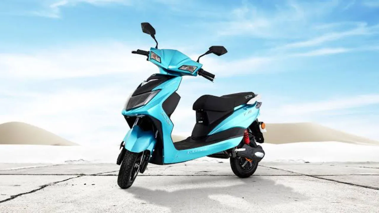 Kinetic Green Zoom: Electric Scooter...