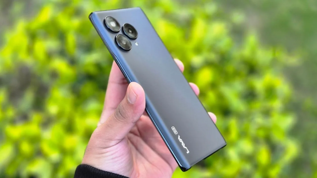Lava Blaze Curve 5G Smartphone...