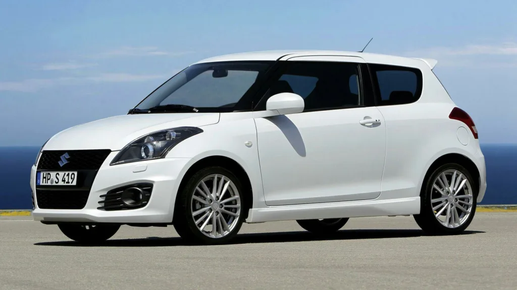 Maruti Suzuki Swift Hybrid car gives great mileage, price is in your budget