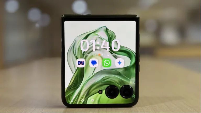 Motorola Razr 50 Ultra Device With Compact Design and Cutting-edge Technology