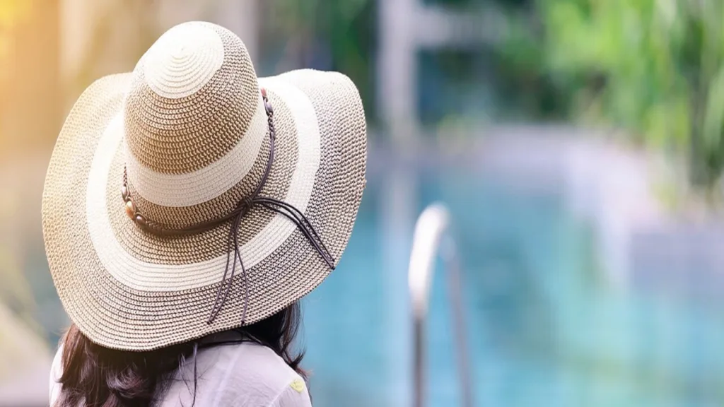 Protection against Mallorca acne and sun allergy