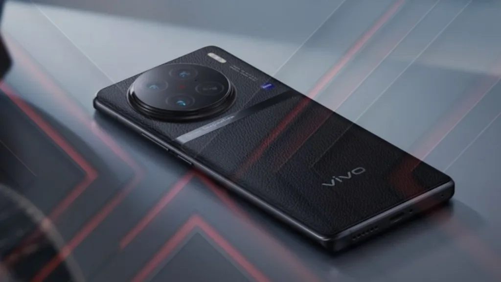 Vivo X90 Pro boasts an advanced ZEISS camera system with a triple camera setup