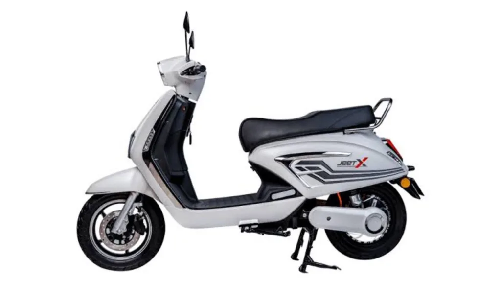 iVoomi Jeet X ZE: Affordable Electric Scooter Now Available on Amazon with 170Km Range