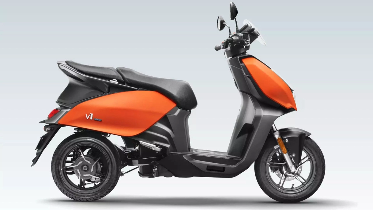 Hero Vida V1 Plus Comes...