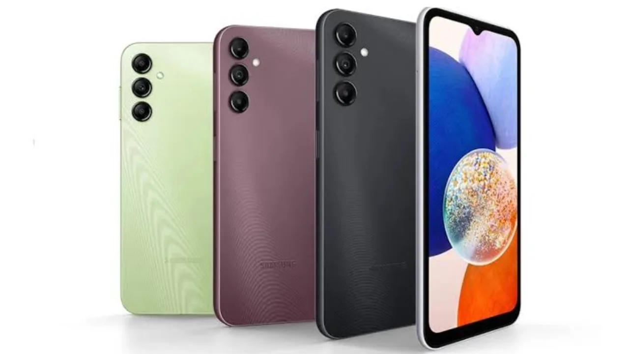 Triple Camera Phone Of Samsung...