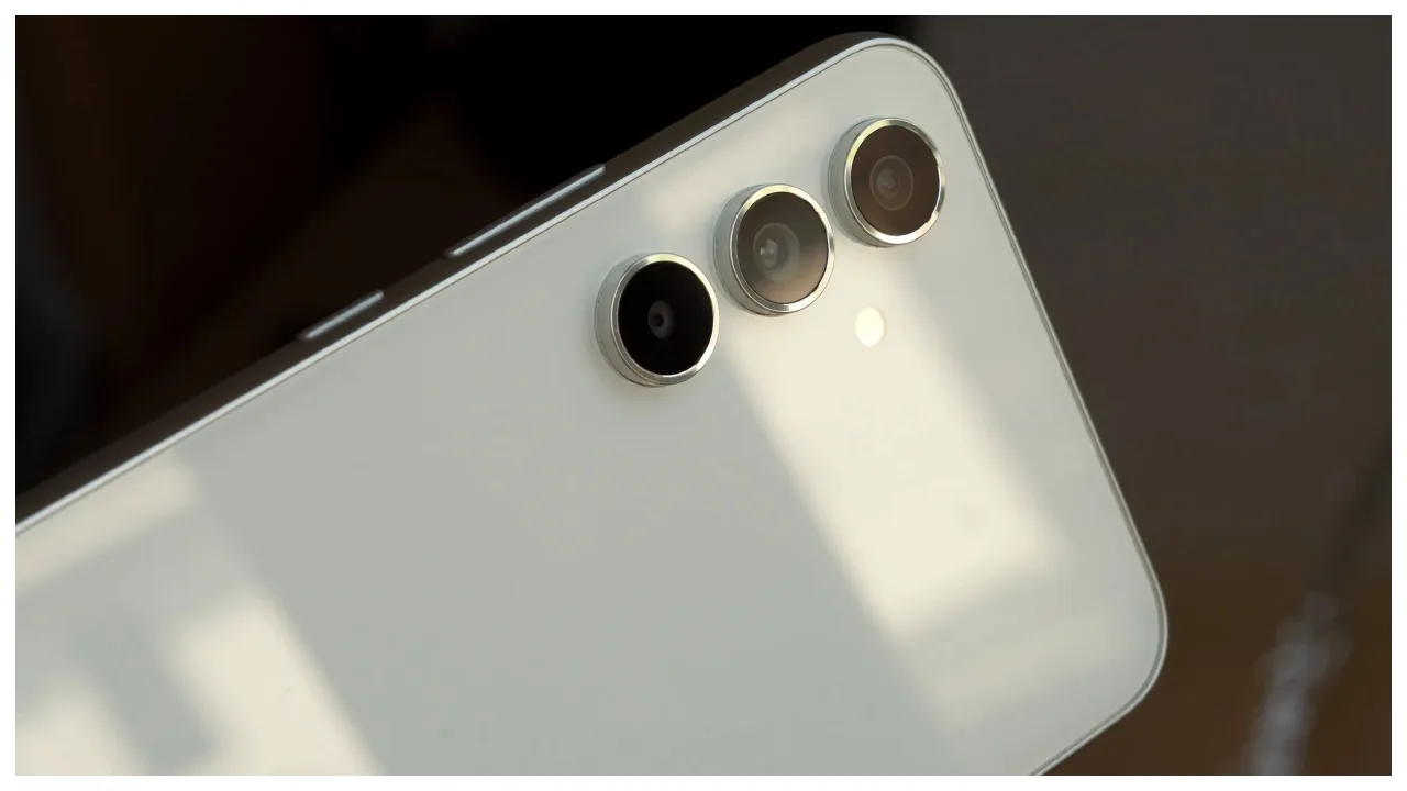 Galaxy A54 5G Smartphone on...