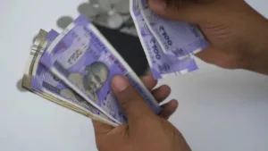 Govt hikes DA for employees and pensioners by 12 percent; lakhs of people will benefit