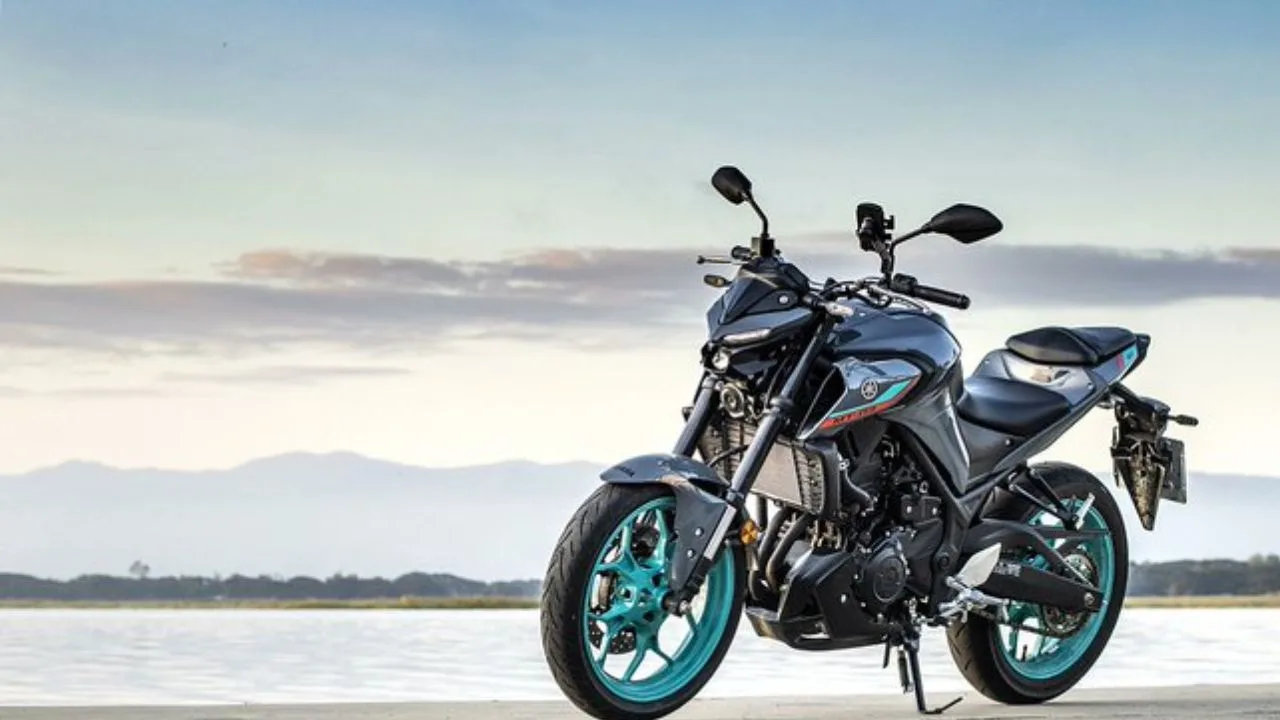 The Yamaha MT-03 is powered by a 321cc liquid-cooled, inline two-cylinder engine.