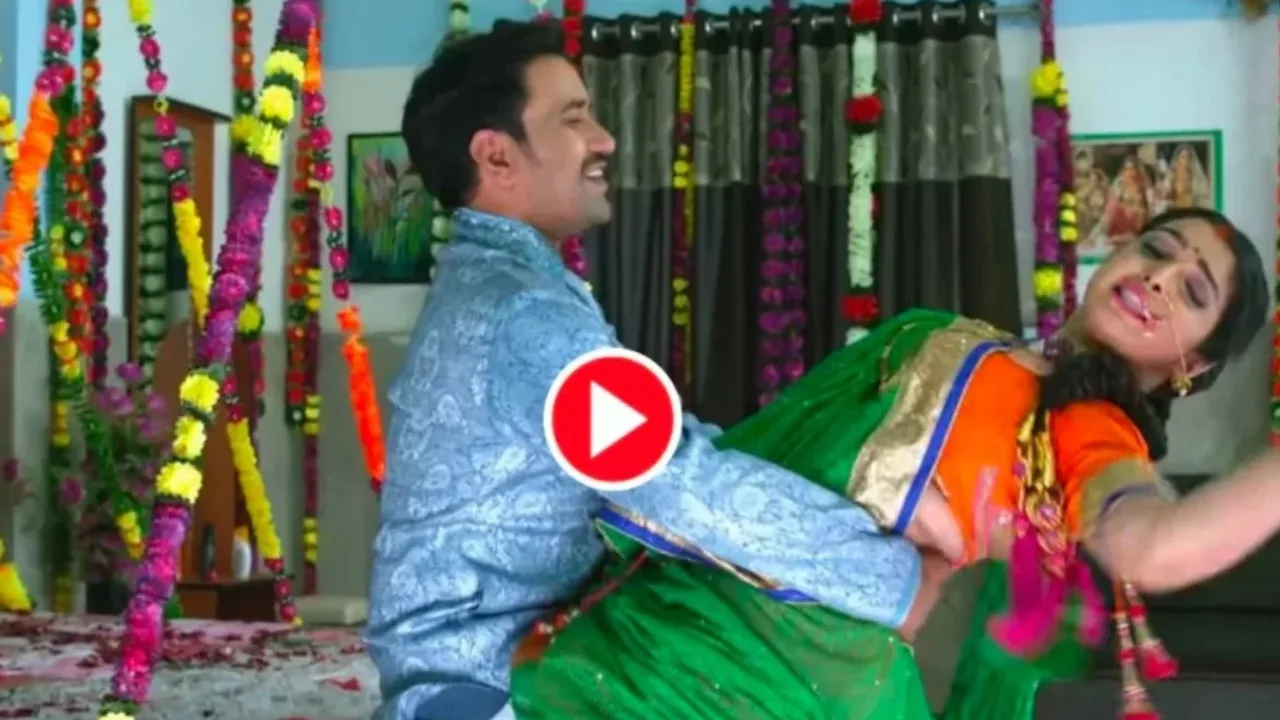 Bhojpuri Song: Nirahua and Amrapali...