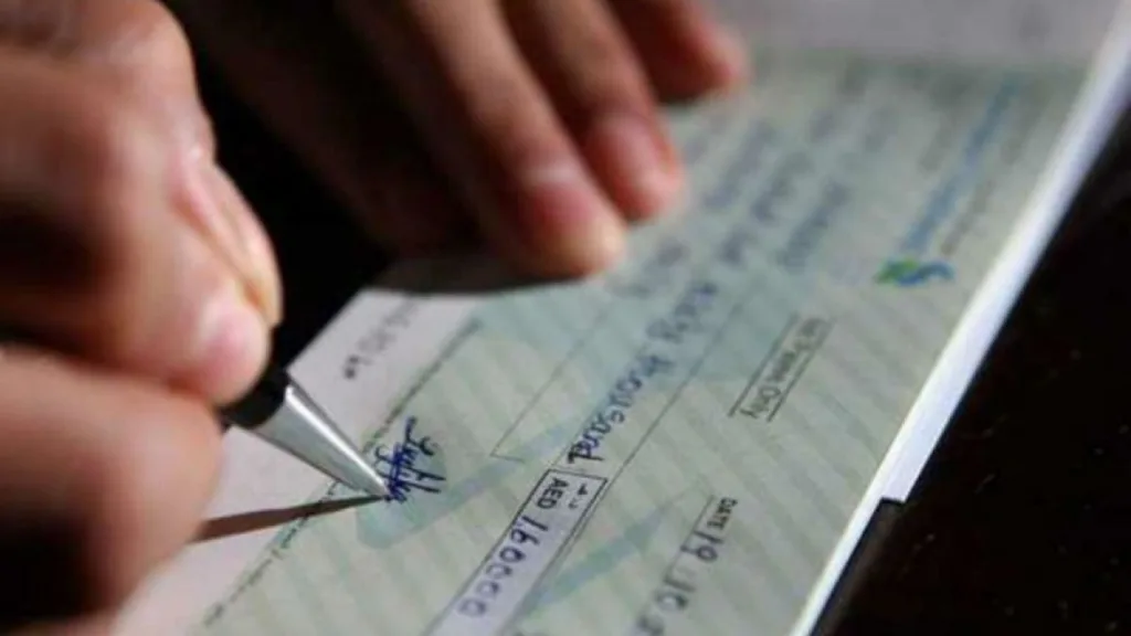 New Cheque Rule 2025: Know Benefits, Risks and Who Uses Cheques the Most